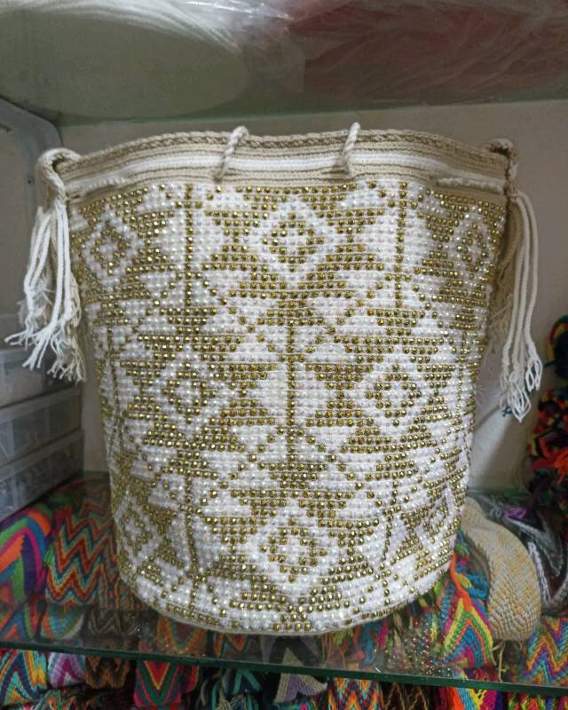 Mochilas decoradas con pedreria sales