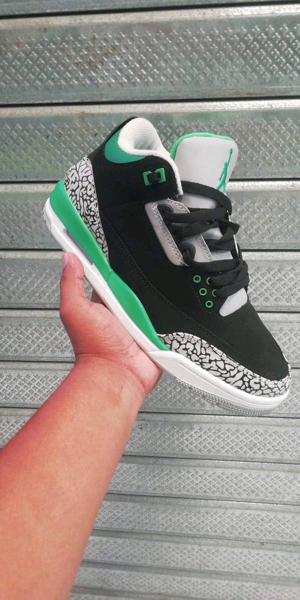 Jordan retro verdes clearance