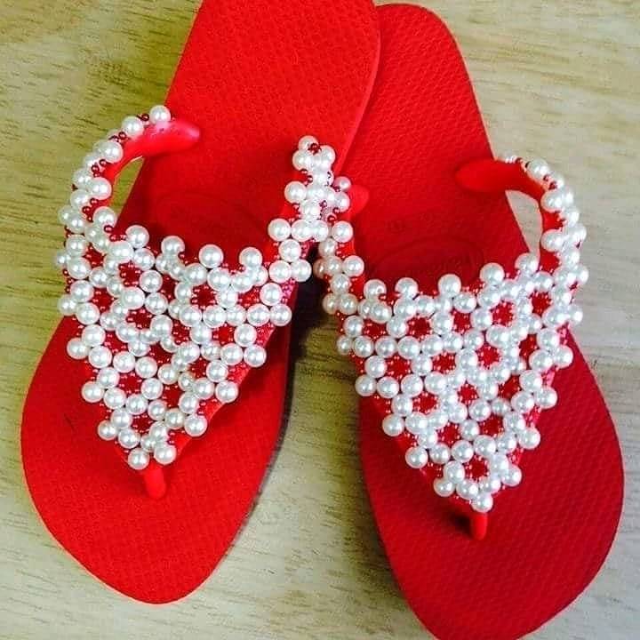 Zapatillas bordadas