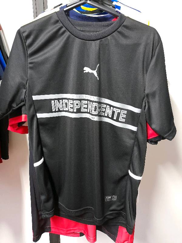 Camiseta Independiente negra en Rosario