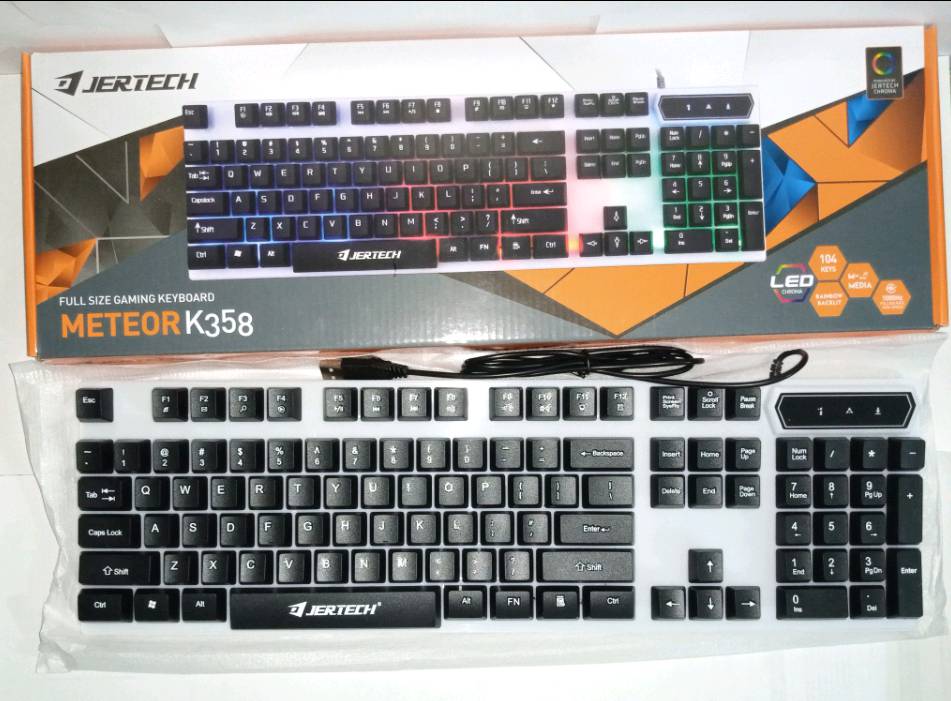 Teclado Mecánico Gamer Blanco con Luces RGB en Valencia