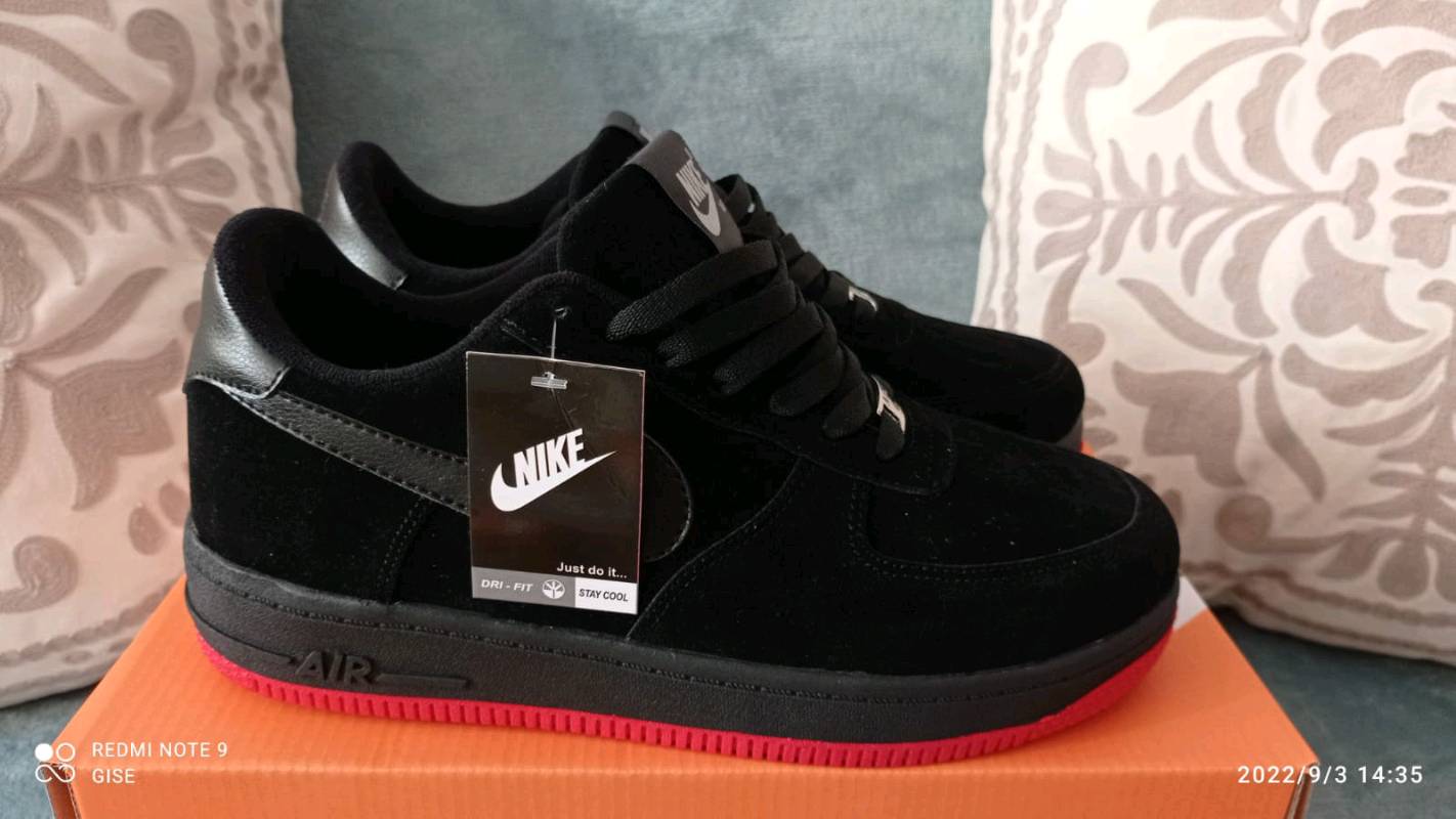 Ifor one sale negro
