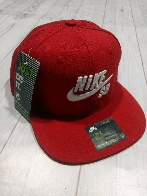 Gorra discount nike plana