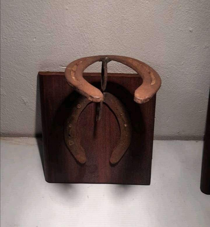Percheros para sombreros con herraduras clearance
