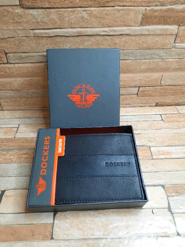 Billetera Dockers