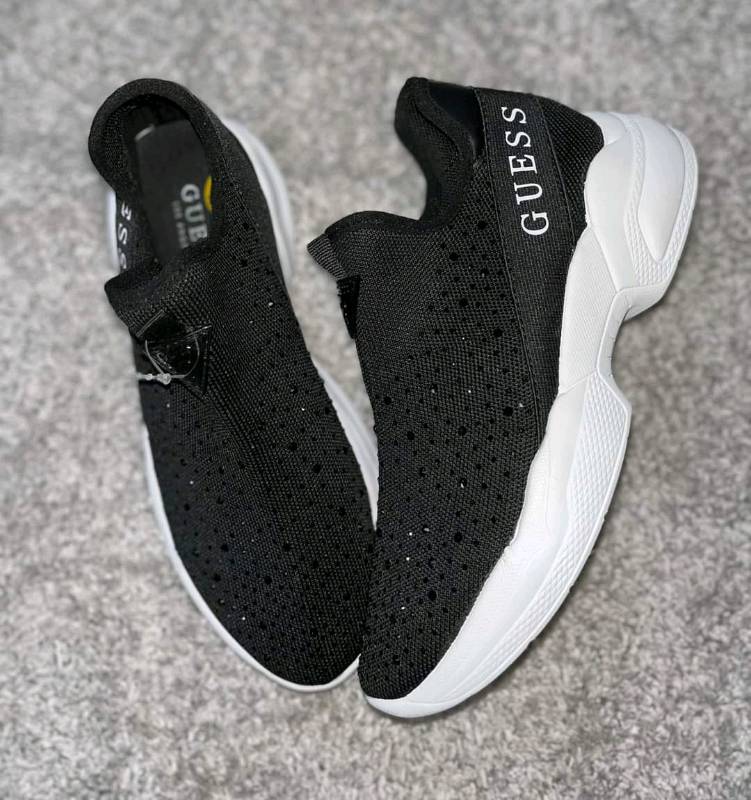 Precio de best sale los tenis guess