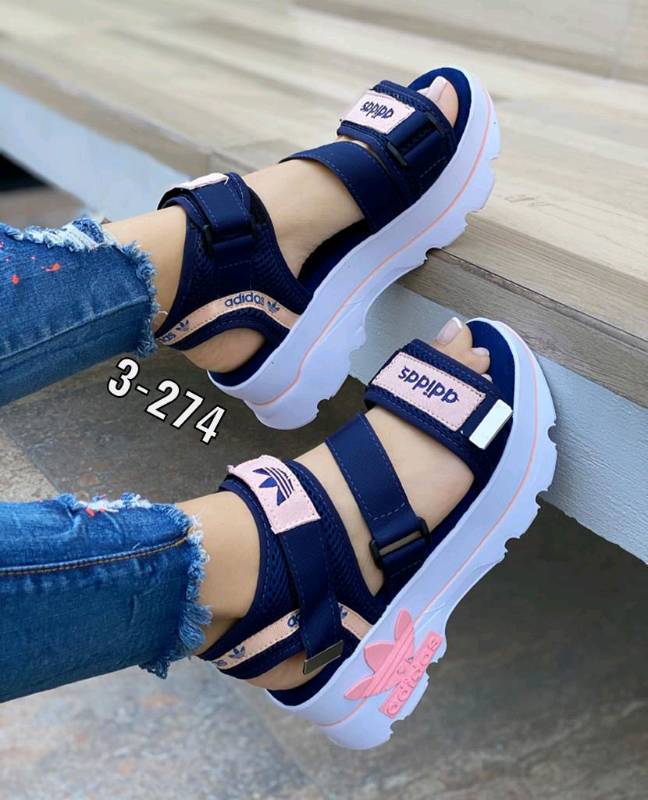 Tienda store adidas sandalias