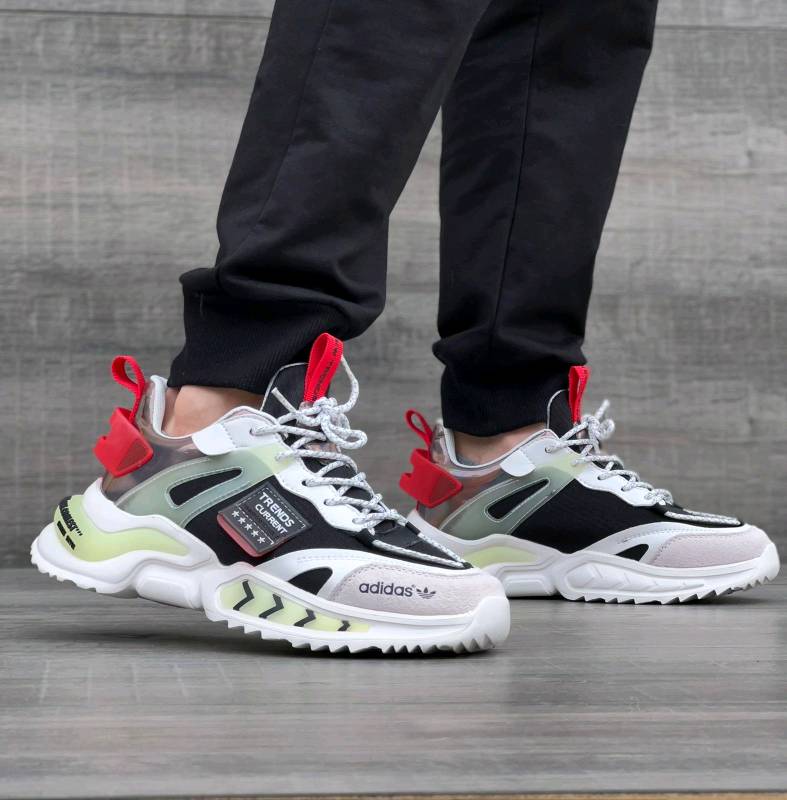 Adidas sales que alumbran