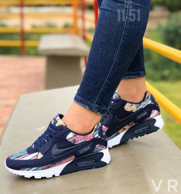 Nike air Max 90 flores en Barquisimeto