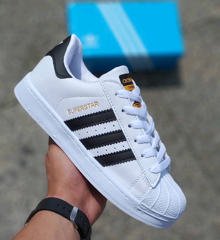 Tienda deals adidas valencia