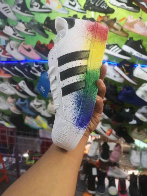 Adidas Superstar arcoiris