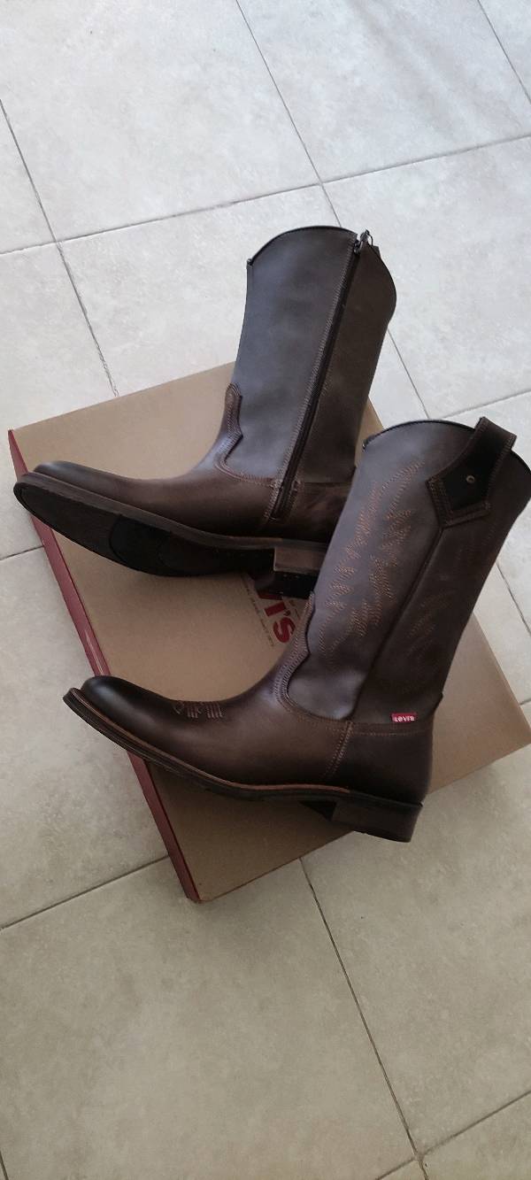 Botas levis hombre vaqueras sales