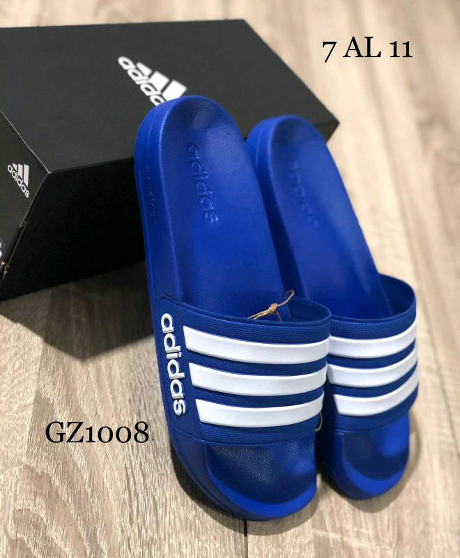 Foto de online chancleta adidas