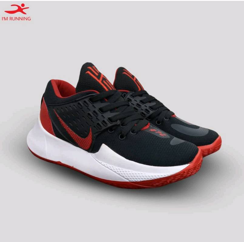 Zapatos kyrie hotsell irving