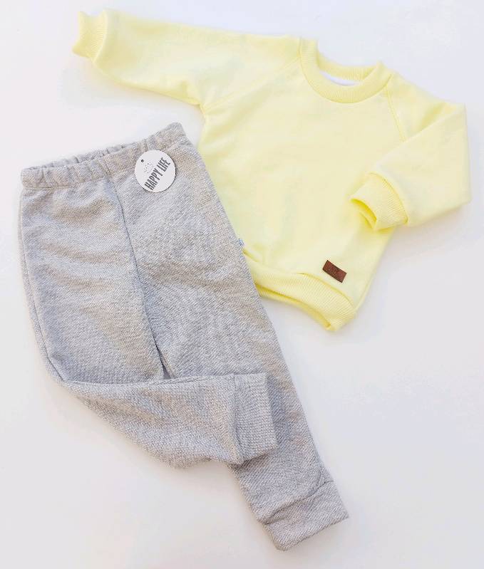 Buzo discount amarillo pastel