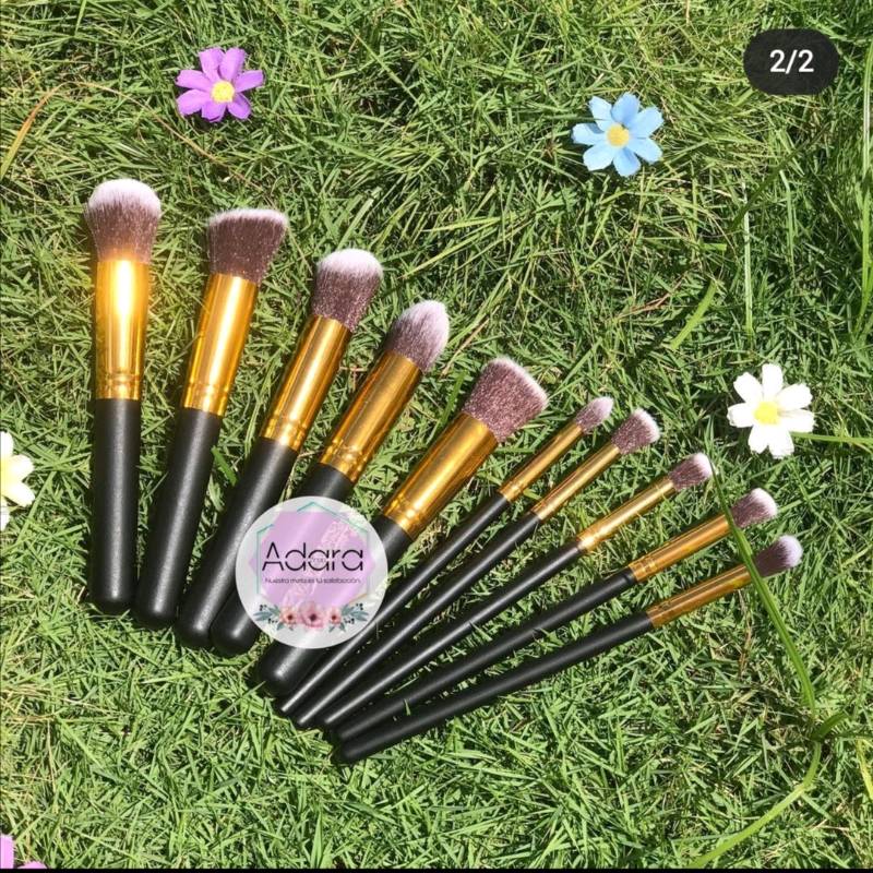 Set de brochas hotsell adara