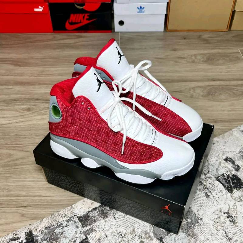 Jordan 13 rojas online