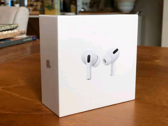 Airpods hotsell pro a1