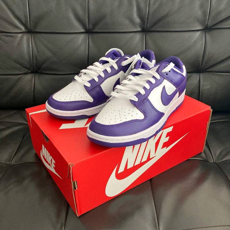c d 0008 Nike Dunk low morados en Guayaquil