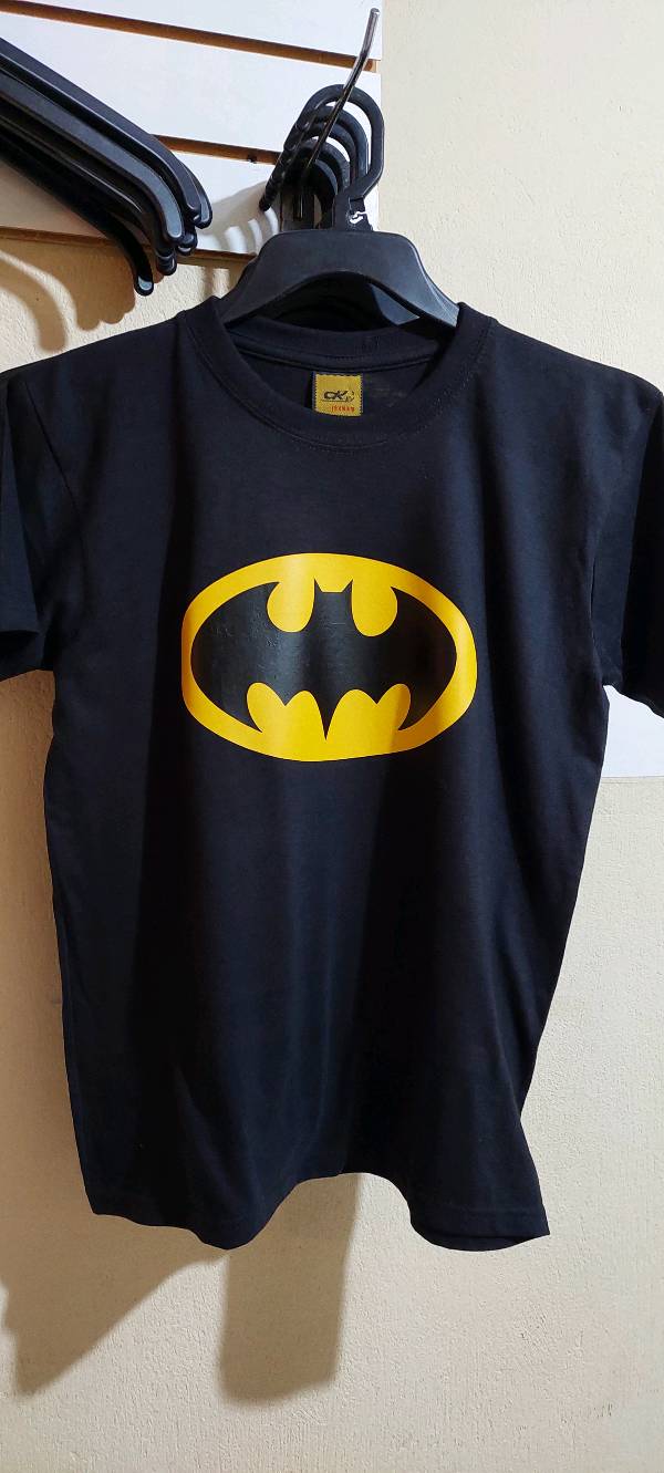 Camiseta negra personalizada deals