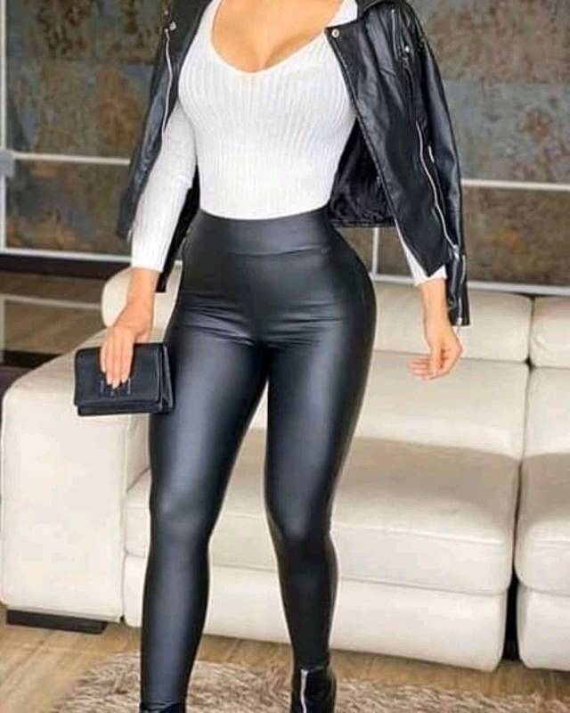 Leggins cuerina deals