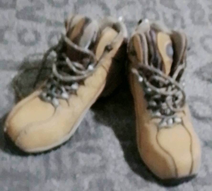 Zapatos de outlet seguridad usados