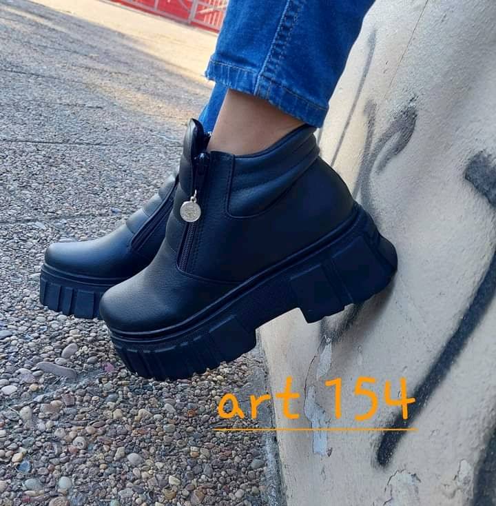Borcegos altos new arrivals