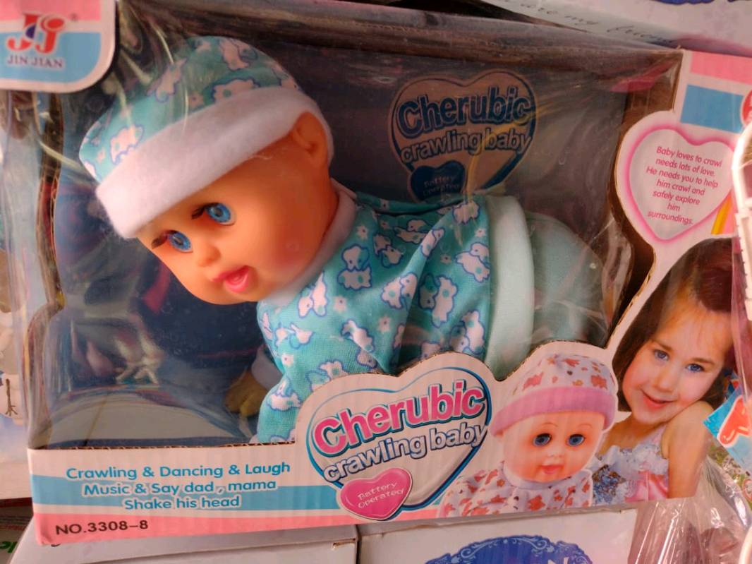Muñeca gateadora baby shop alive