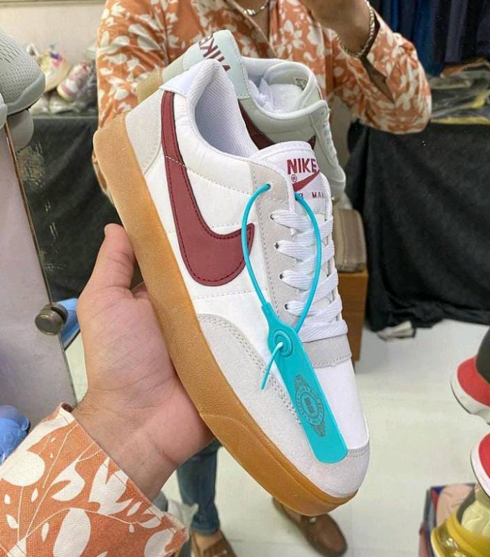 Nike tipo vans en Babahoyo