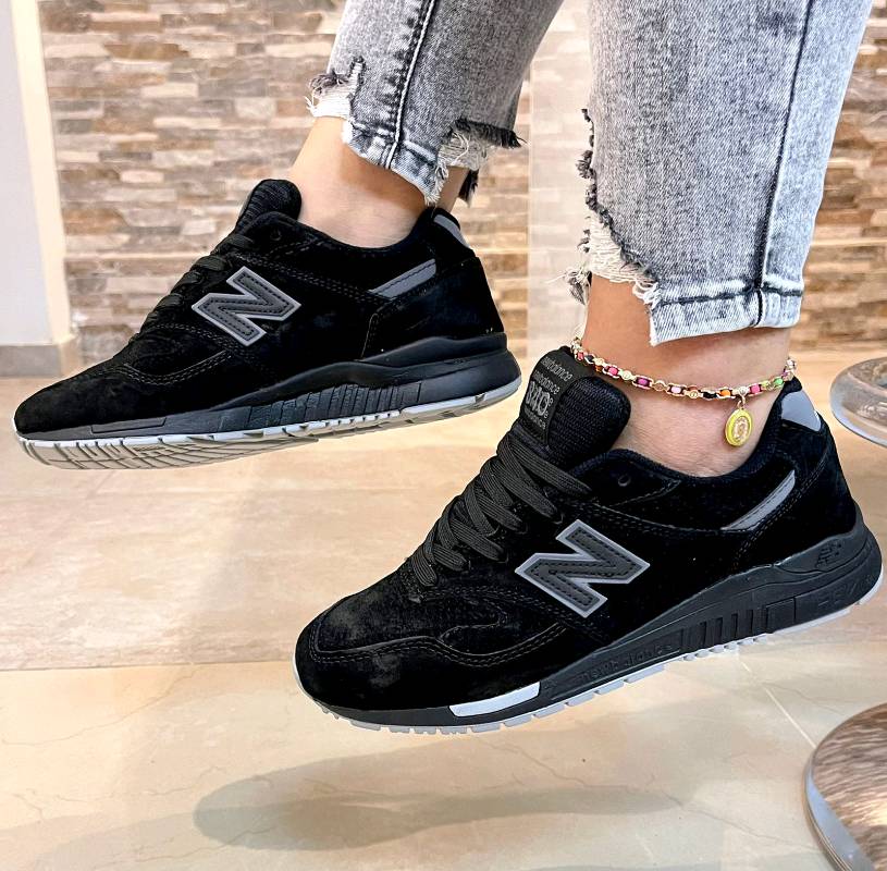 New balance quito ecuador deals tiendas