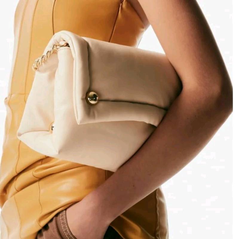 Burberry carteras zara online