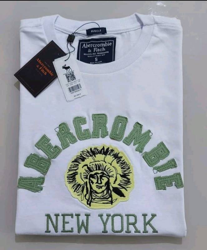Remera online abercrombie blanca