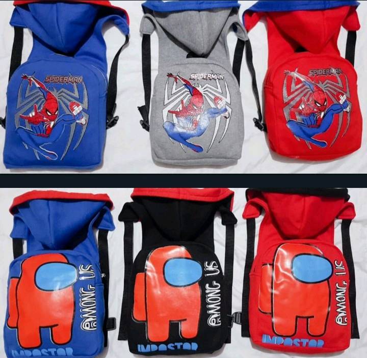 Mochila online con capucha