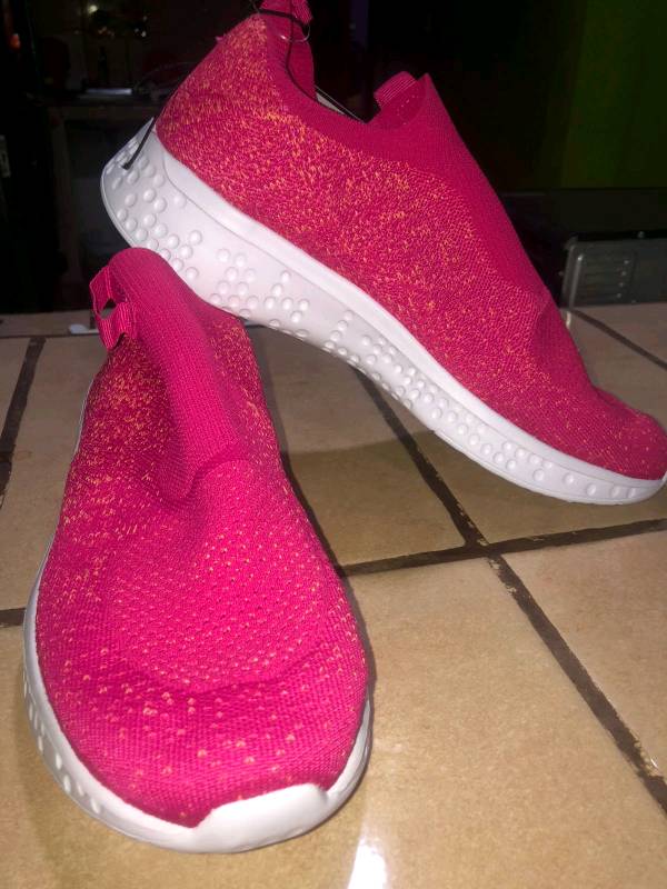Zapatos original estilo calcetin en Managua