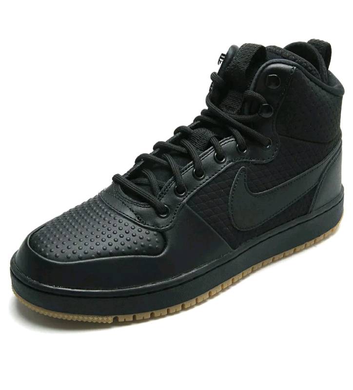 Botas deals nike ebernon