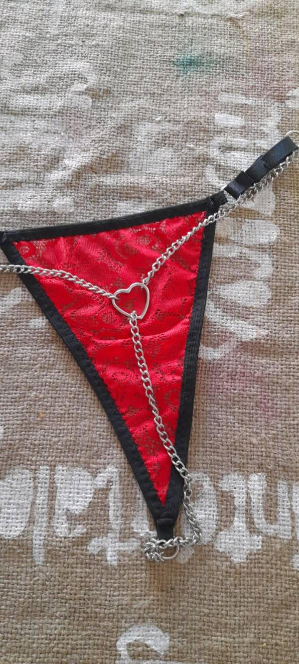 Tanga con hotsell cadena