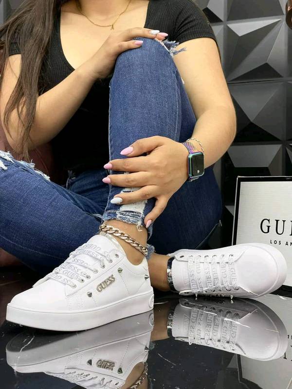 Guess shoes 2019 outlet