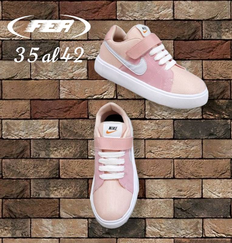 Zapatillas nike mujer con cheap abrojo