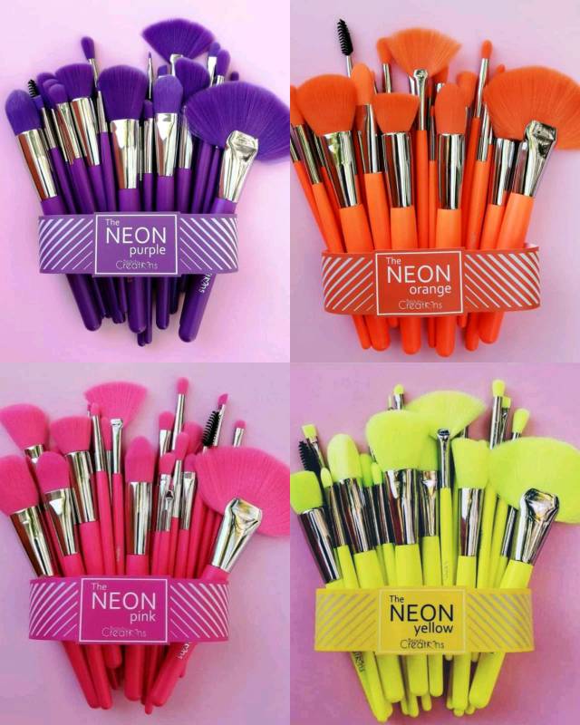 Set de brochas best sale neon beauty creations