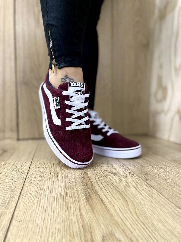 Vans vinotinto