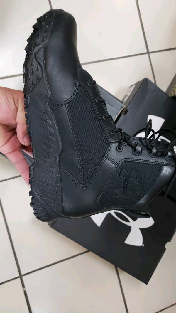 Botas UNDER ARMOUR estelar Botas T cticas Todo Negro 1268951 001