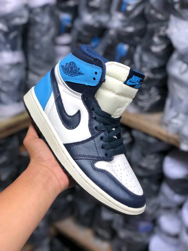 Retro 1 shop en bota