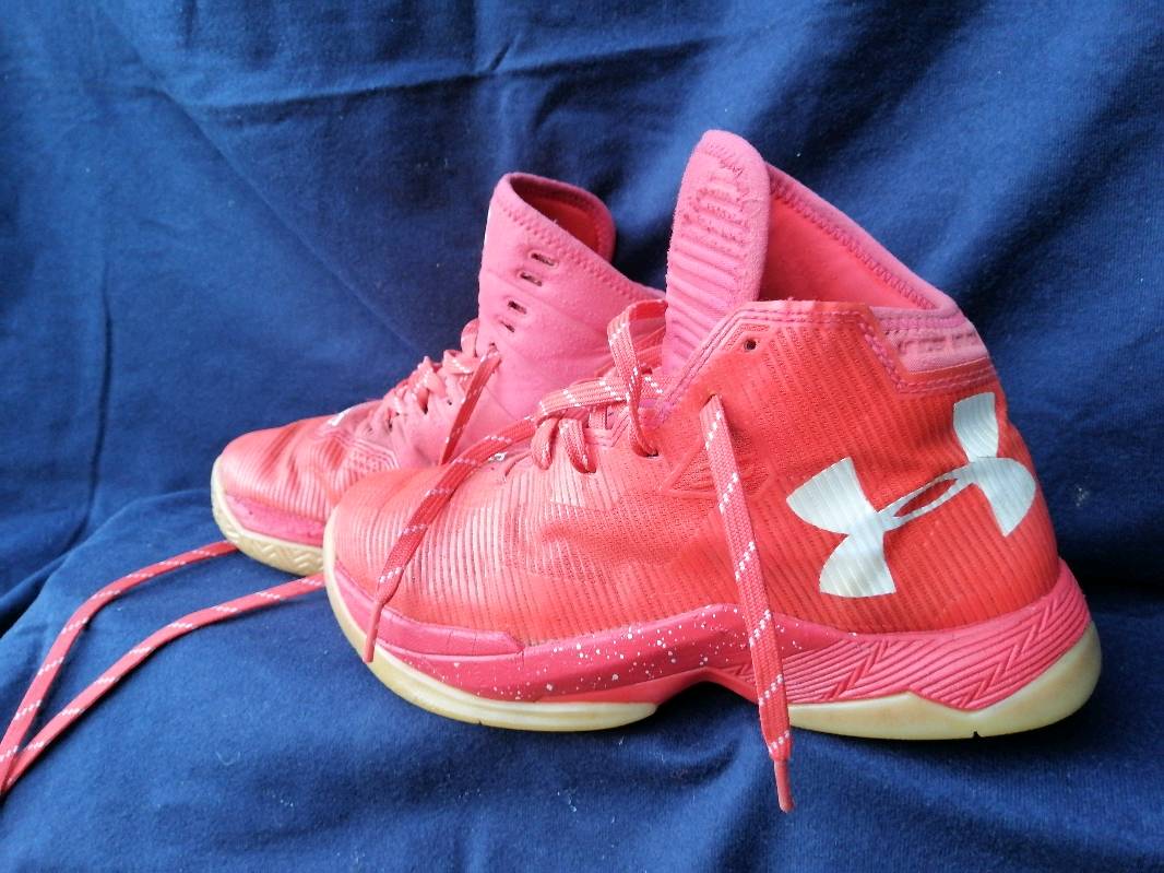 Curry 2.5 sale 44