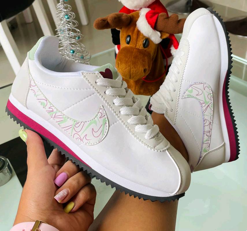 Nike borrador rosadas hotsell