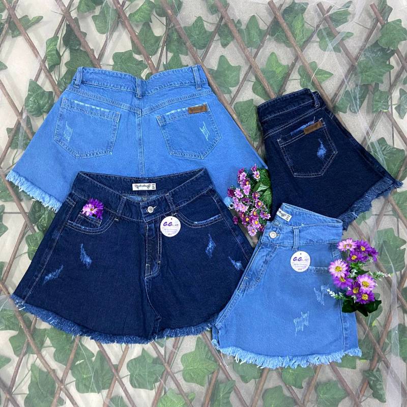 Shorts acampanados sales
