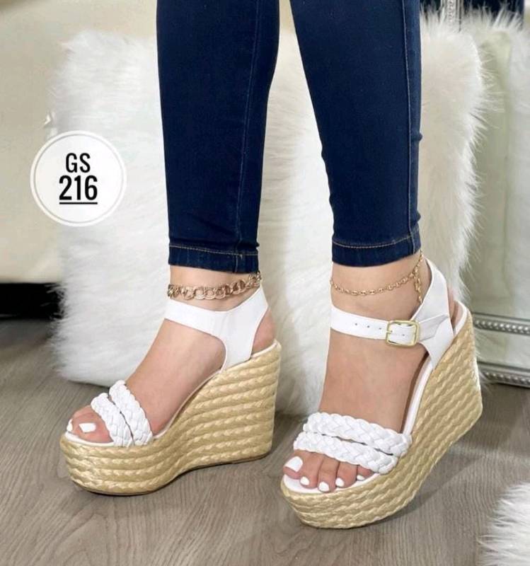Chanclas altas 2025