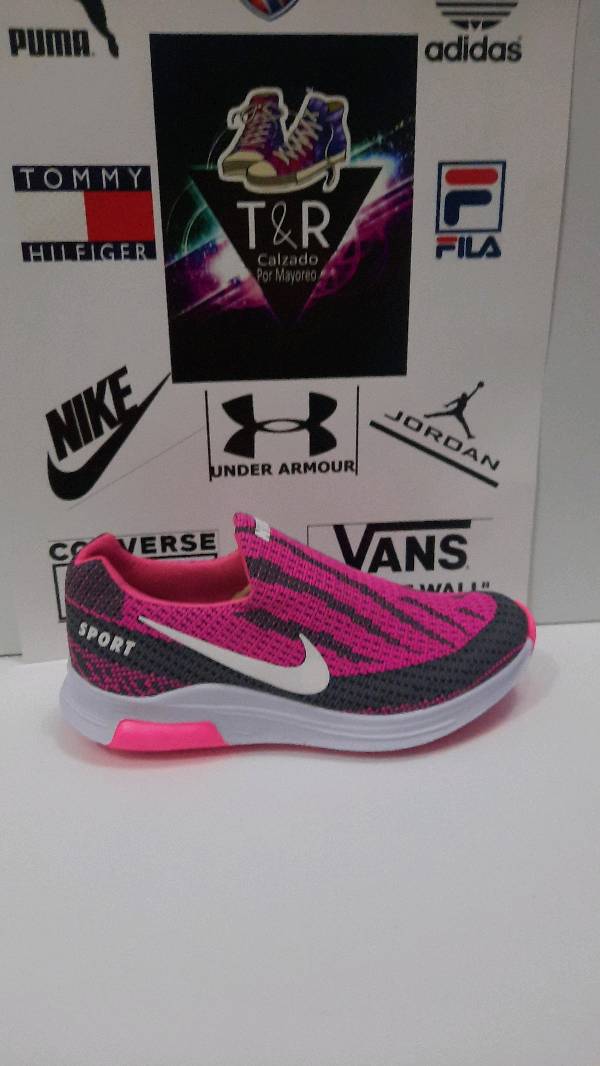 Nike fiusha discount