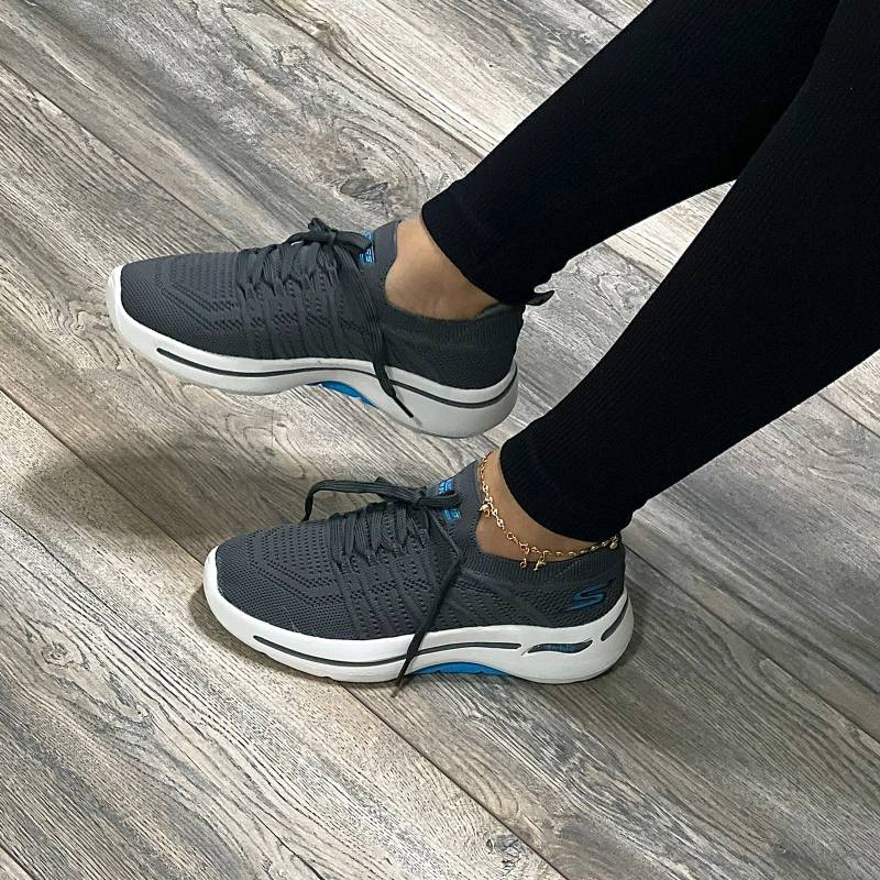 Skechers
