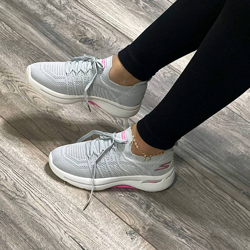 Skechers