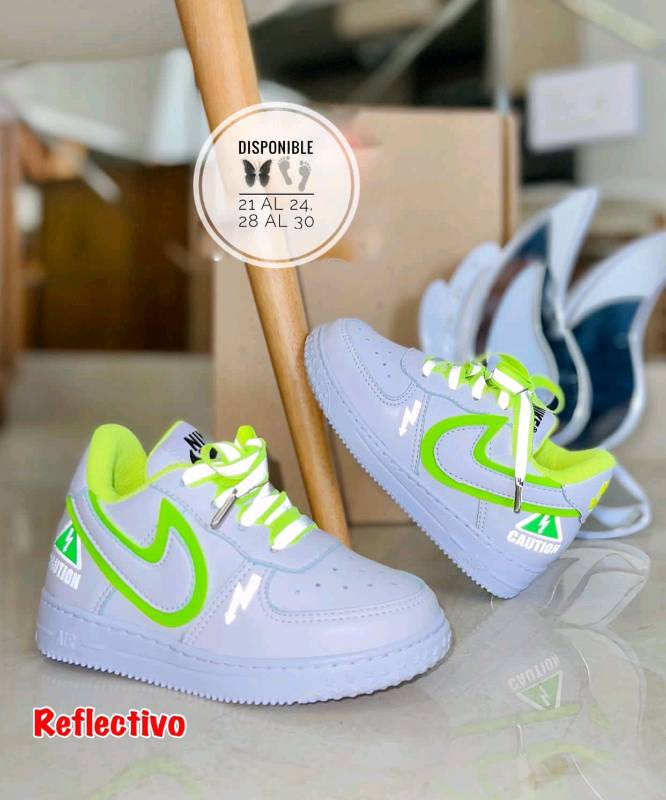 Tenis nike reflectivos sales